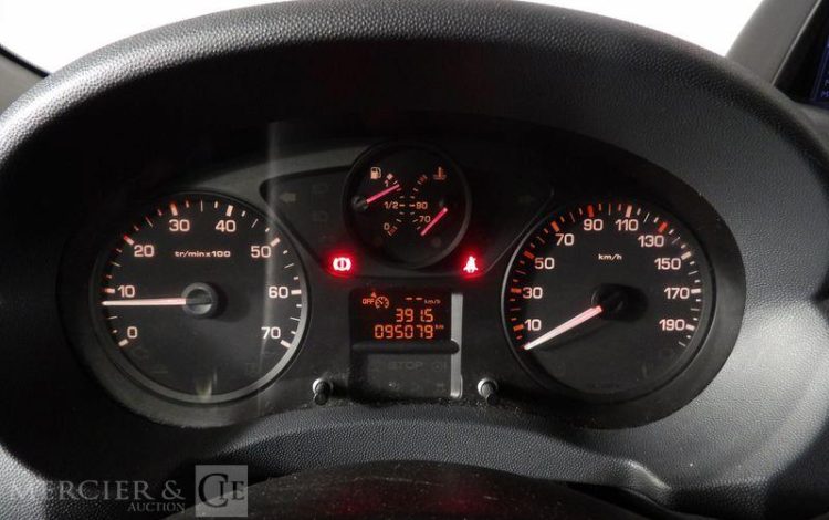 PEUGEOT EXPERT FOURGON 229 2.0 HDI 130 L1H1 PACK CLIM NAVI BLEU DY-478-VW