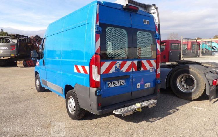 PEUGEOT BOXER HDI BLEU DZ-647-ES