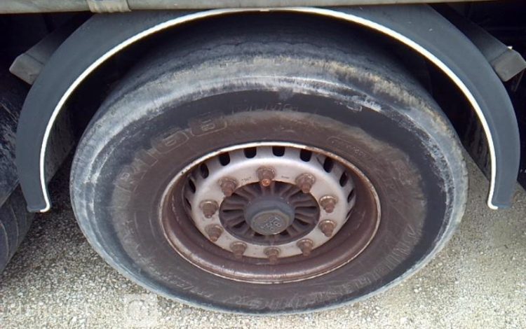 FRUEHAUF SEMI REMORQUE  EC-493-KE