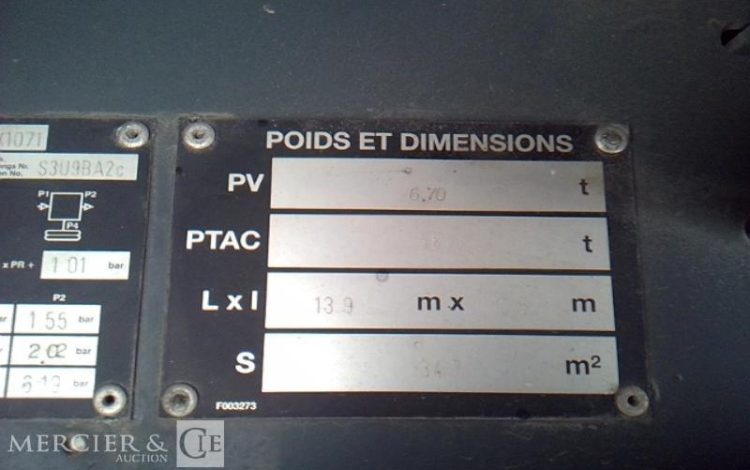 FRUEHAUF SEMI REMORQUE  EC-493-KE