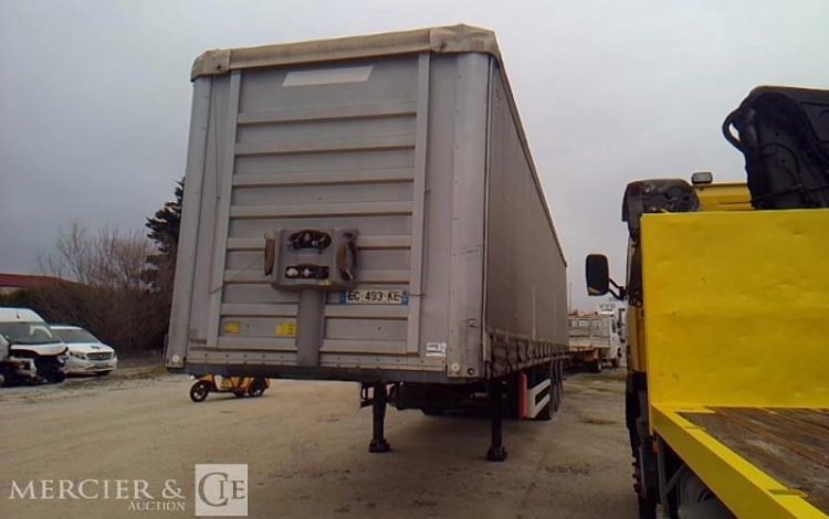 FRUEHAUF SEMI REMORQUE  EC-493-KE