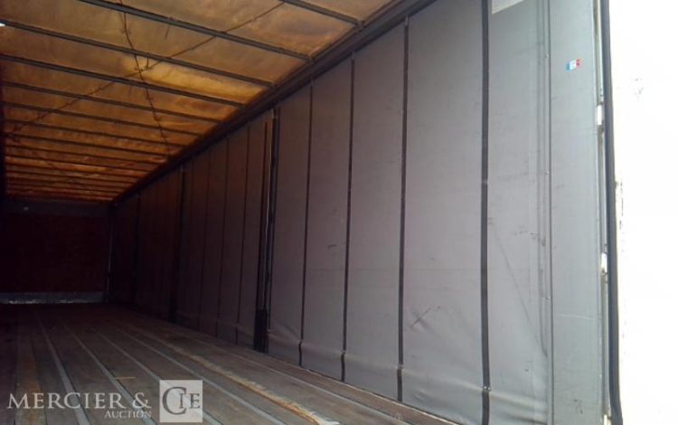 FRUEHAUF SEMI REMORQUE  EC-493-KE