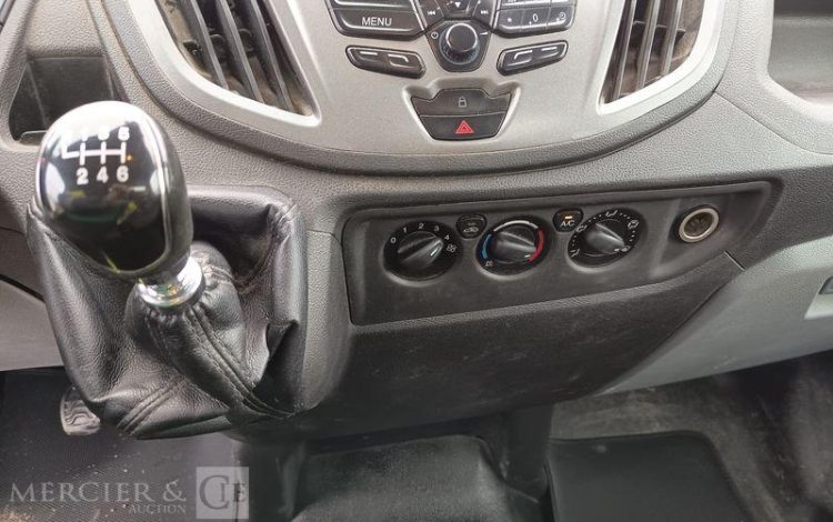 FORD TRANSIT 350L BENNE SIMPLE CABINE COFFRE  EC-888-ZD