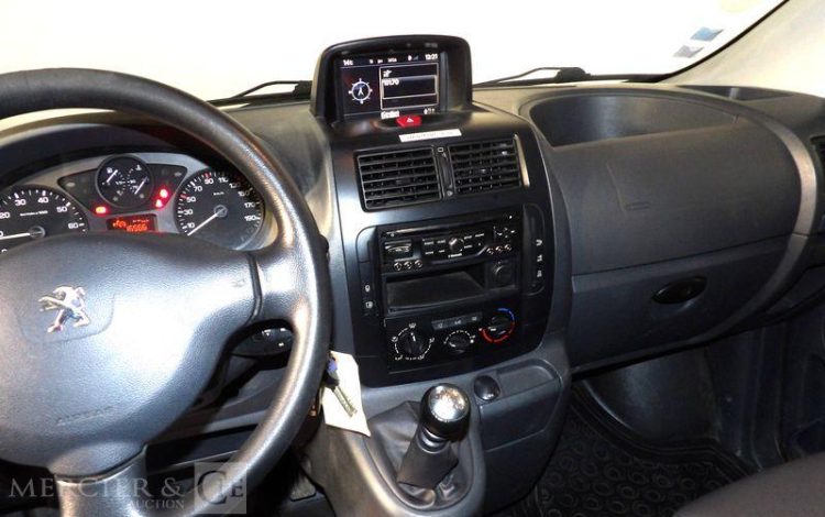 PEUGEOT EXPERT HDI BLEU ED-180-VQ