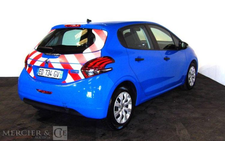 PEUGEOT 208 SOCIETE 1.6 BLUEHDI 75 PACK CLIM NAVI BLEU ED-734-GV