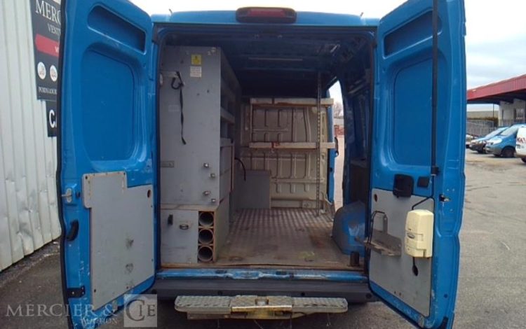 PEUGEOT BOXER FOURGON 335 2.2 HDI 150 L2H2 PACK CD CLIM NAVI BLEU EE-742-JG