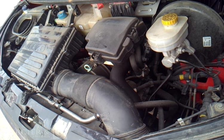 IVECO 35-130 BENNE SIMPLE CABINE COFFRE ROUGE EF-256-FE