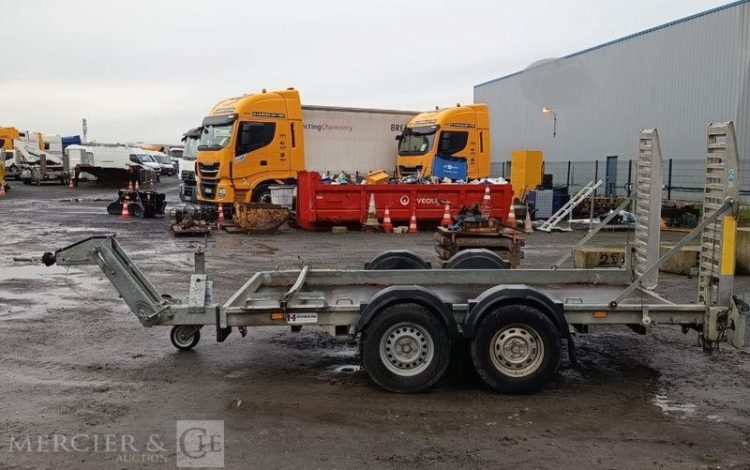 HUBIERE REMORQUE PORTE ENGIN 2 ESSIEUX –  PTAC 3,5 TONNES – ANNEE 2017  EK-576-ED