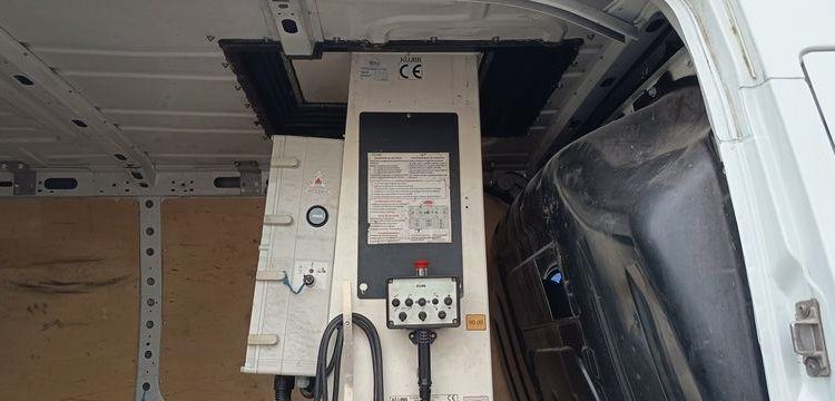 RENAULT MASTER III PHASSE 2 L2H2 2.3 DCI 16V 130 CV AVEC NACELLE KLUBB K26 – 10 M –  EM-363-HP