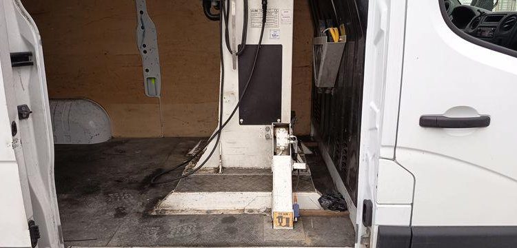 RENAULT MASTER III PHASSE 2 L2H2 2.3 DCI 16V 130 CV AVEC NACELLE KLUBB K26 – 10 M –  EM-363-HP