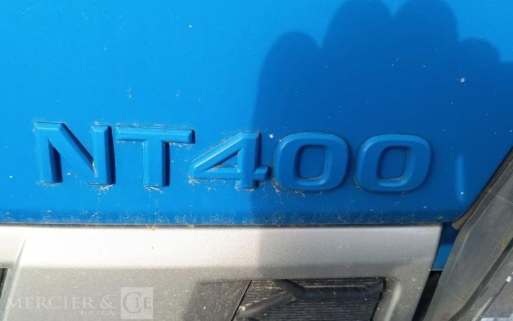 NISSAN NT400 AVEC NACELLE COMET 30FT00003 16M – 1464 HEURES – 37910 KMS – ANNEE 2017 BLEU EP-833-BD