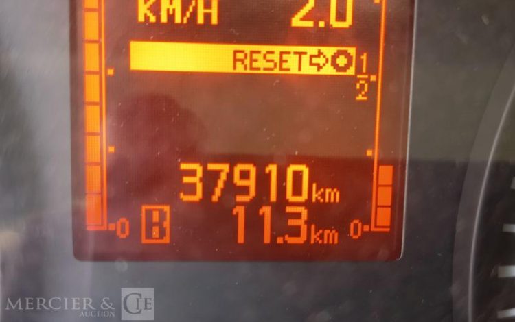 NISSAN NT400 AVEC NACELLE COMET 30FT00003 16M – 1464 HEURES – 37910 KMS – ANNEE 2017 BLEU EP-833-BD