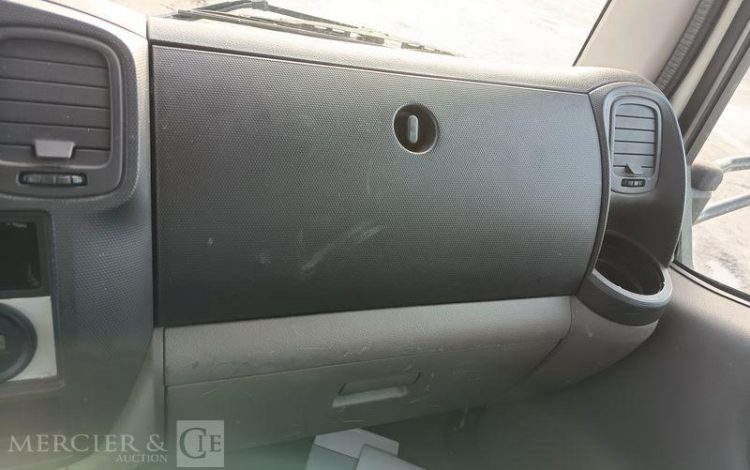 NISSAN NT400 AVEC NACELLE COMET 30FT00003 16M – 1464 HEURES – 37910 KMS – ANNEE 2017 BLEU EP-833-BD