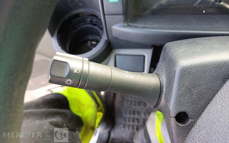 NISSAN NT400 AVEC NACELLE COMET 30FT00003 16M – 1464 HEURES – 37910 KMS – ANNEE 2017 BLEU EP-833-BD