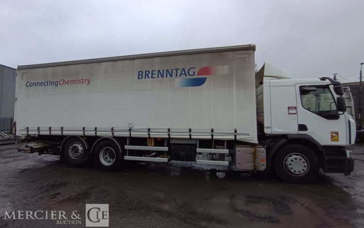 RENAULT D26 WIDE P6X2 BACHE AVEC HAYON DHOLLANDIA – PTAC 19 TONNES – DIESEL – ANNEE 2017 BLANC EP-942-ZH