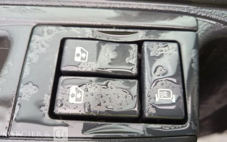 RENAULT D26 WIDE P6X2 BACHE AVEC HAYON DHOLLANDIA – PTAC 19 TONNES – DIESEL – ANNEE 2017 BLANC EP-942-ZH