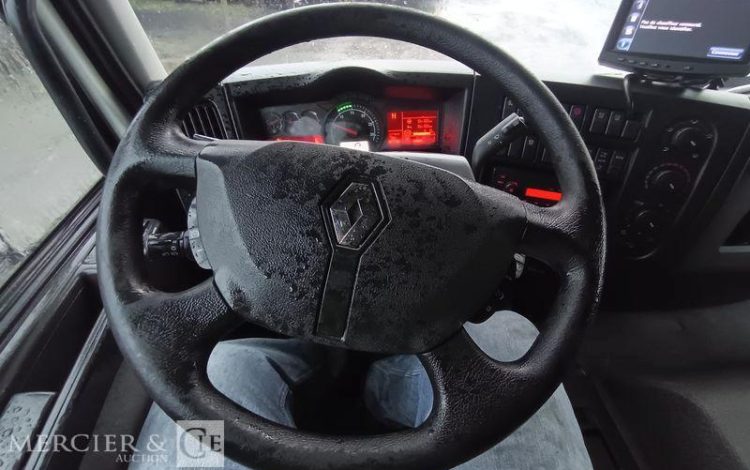 RENAULT D26 WIDE P6X2 BACHE AVEC HAYON DHOLLANDIA – PTAC 19 TONNES – DIESEL – ANNEE 2017 BLANC EP-942-ZH