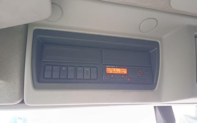 RENAULT D26 WIDE P6X2 BACHE AVEC HAYON DHOLLANDIA – PTAC 19 TONNES – DIESEL – ANNEE 2017 BLANC EP-942-ZH