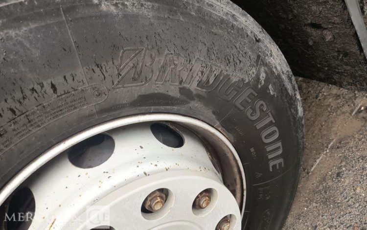 RENAULT D26 WIDE P6X2 BACHE AVEC HAYON DHOLLANDIA – PTAC 19 TONNES – DIESEL – ANNEE 2017 BLANC EP-942-ZH