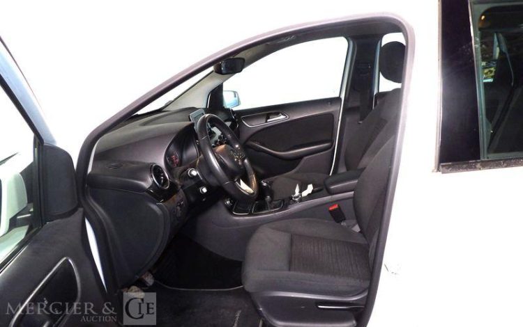 MERCEDES CLASSE B 1.6 180 120CH BLUEEFFICIENCY EDITION INTUITION BLANC EQ-660-JE