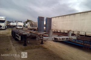 FRUEHAUF SEMI REMORQUE PORTE CONTAINER 3 ESSIEUX PTAC 38T GRIS ET-606-PF