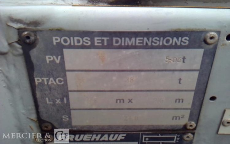 FRUEHAUF SEMI REMORQUE PORTE CONTAINER 3 ESSIEUX PTAC 38T GRIS ET-606-PF