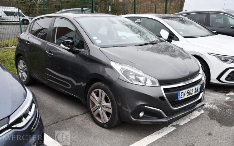 PEUGEOT 208 1.2 PURETECH 82ch STYLE GRIS EV-502-AN