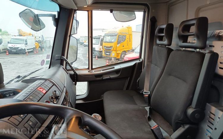 IVECO EUROCARGO ML 160-210  EX-742-KT