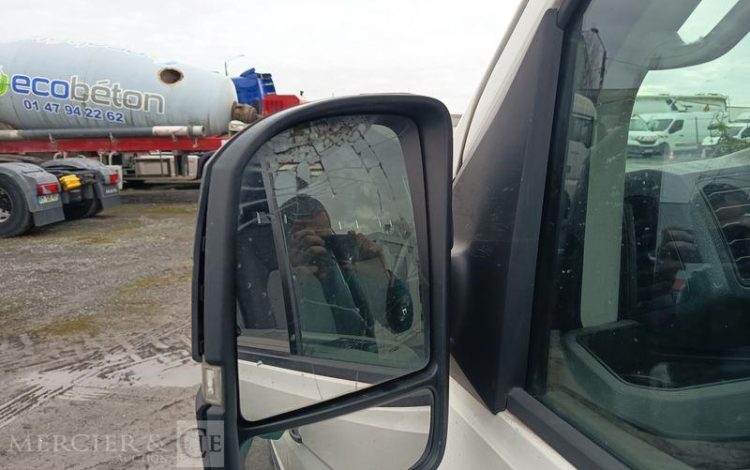 VOLKSWAGEN CRAFTER 2.0 TDI 102ch BLANC EY-358-NN