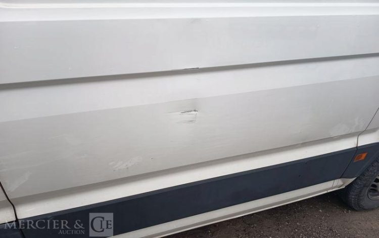 VOLKSWAGEN CRAFTER 2.0 TDI 102ch BLANC EY-358-NN