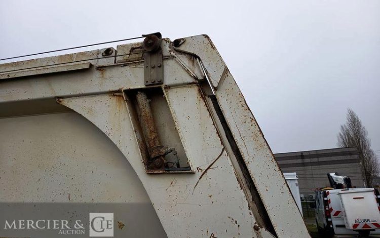 STAS SMREM S300CX 2018  EY-620-MJ