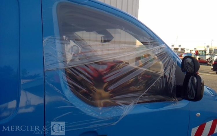 CITROEN JUMPY HDI BLEU EY-790-ZS