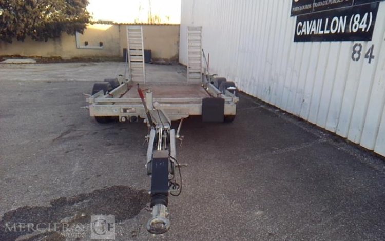 HUBIERE REMORQUE PORTE ENGIN 2 ESSIEUX PTAC 3T5 ALU FB-649-PQ