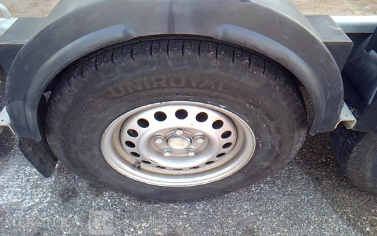 HUBIERE REMORQUE PORTE ENGIN 2 ESSIEUX PTAC 3T5 ALU FB-649-PQ