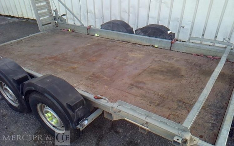 HUBIERE REMORQUE PORTE ENGIN 2 ESSIEUX PTAC 3T5 ALU FB-649-PQ