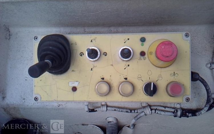 RENAULT MASTER NACELLE SUR VL KLUBB K32 12M 1462H BLANC FB-677-TN