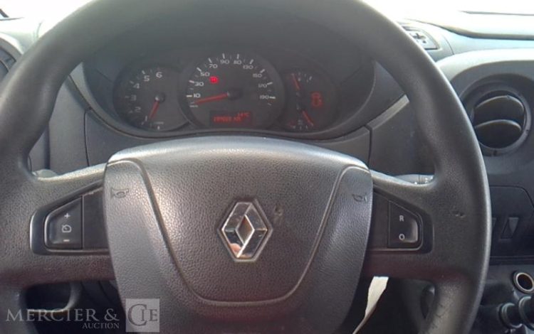 RENAULT MASTER NACELLE SUR VL KLUBB K32 12M 1462H BLANC FB-677-TN