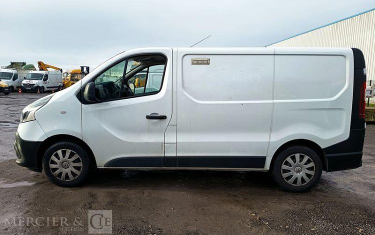 RENAULT TRAFIC III Fourgon L1H1 1000 1.6 dCi 16V Energy 125 cv – DIESEL – ANNEE 2018 BLANC FC-090-PV