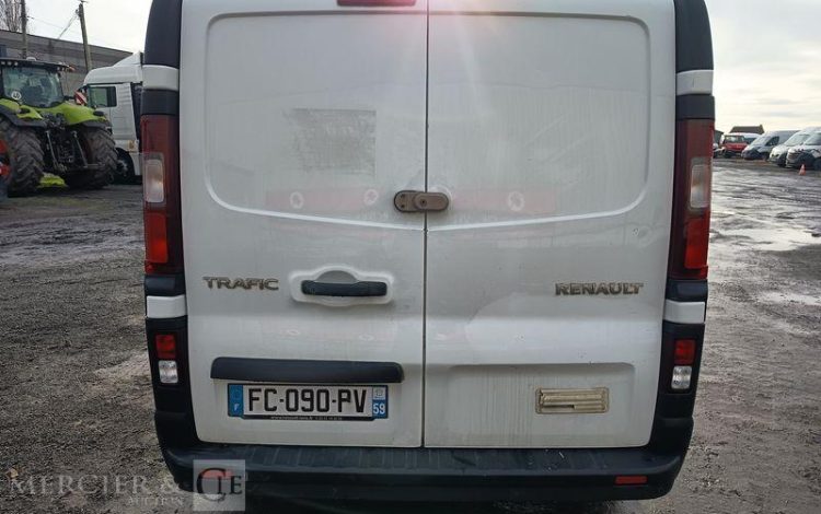 RENAULT TRAFIC III Fourgon L1H1 1000 1.6 dCi 16V Energy 125 cv – DIESEL – ANNEE 2018 BLANC FC-090-PV