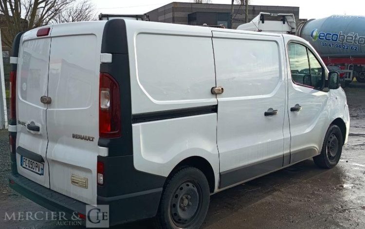 RENAULT TRAFIC III Fourgon L1H1 1000 1.6 dCi 16V Energy 125 cv – DIESEL – ANNEE 2018 BLANC FC-090-PV