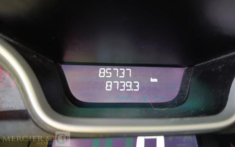 RENAULT TRAFIC III Fourgon L1H1 1000 1.6 dCi 16V Energy 125 cv – DIESEL – ANNEE 2018 BLANC FC-090-PV