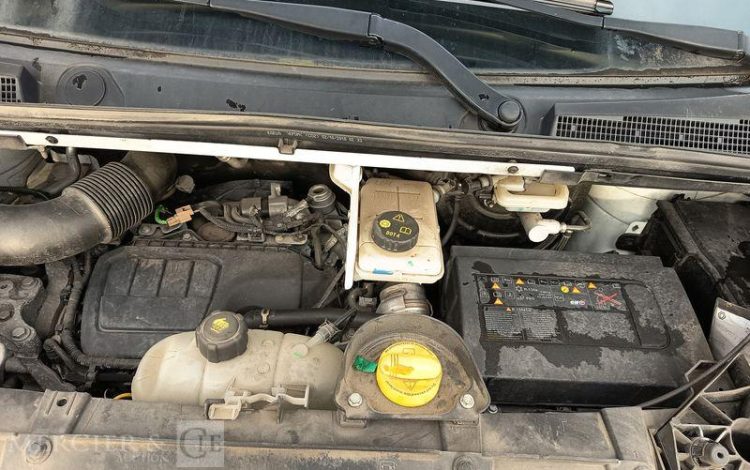 RENAULT TRAFIC III Fourgon L1H1 1000 1.6 dCi 16V Energy 125 cv – DIESEL – ANNEE 2018 BLANC FC-090-PV