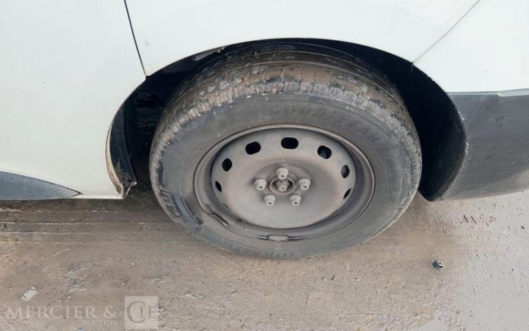 RENAULT TRAFIC III Fourgon L1H1 1000 1.6 dCi 16V Energy 125 cv – DIESEL – ANNEE 2018 BLANC FC-090-PV