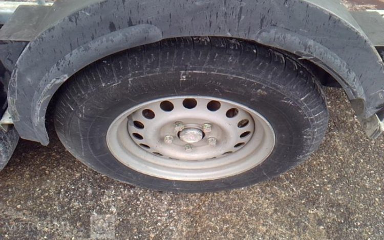 HUBIERE REMORQUE PORTE ENGIN 2 ESSIEUX PTAC 2T5 ALU FD-703-QG