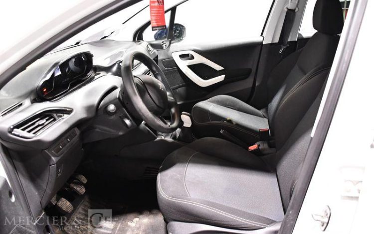 PEUGEOT 208 1.2 PURETECH 70ch LIKE BLANC FE-391-YX