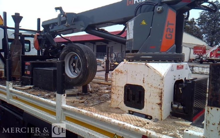 RENAULT MASTER FOREUSE GRUE D12 RISA  FF-224-PB