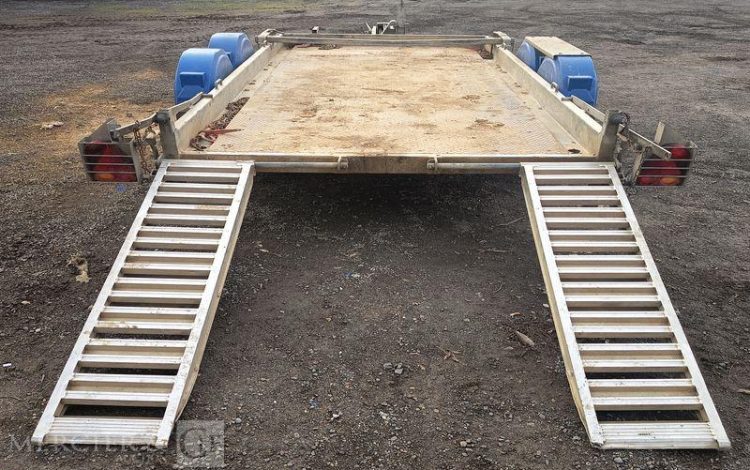 HUBIERE REMORQUE PORTE ENGIN 2 ESSIEUS – PTAC : 3,5 TONNES –  FG-954-HQ