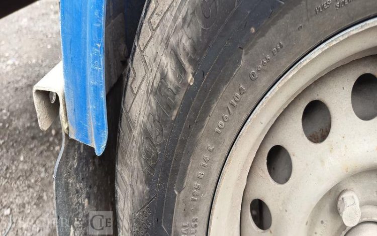 HUBIERE REMORQUE PORTE ENGIN 2 ESSIEUS – PTAC : 3,5 TONNES –  FG-954-HQ