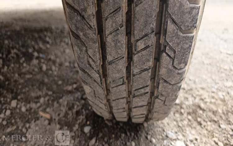 HUBIERE REMORQUE PORTE ENGIN 2 ESSIEUS – PTAC : 3,5 TONNES –  FG-954-HQ