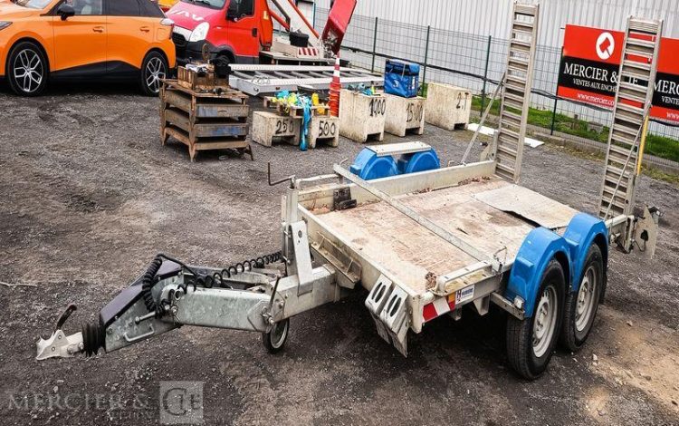 HUBIERE REMORQUE PORTE ENGIN – 2 ESSIEUS – PTAC : 3,5 TONNES  FH-897-WK